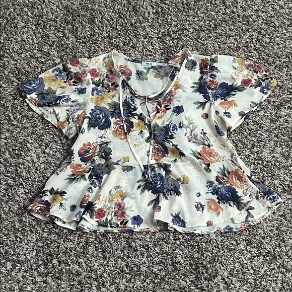 Kimchi blue floral tie up top l - Picture 1 of 11
